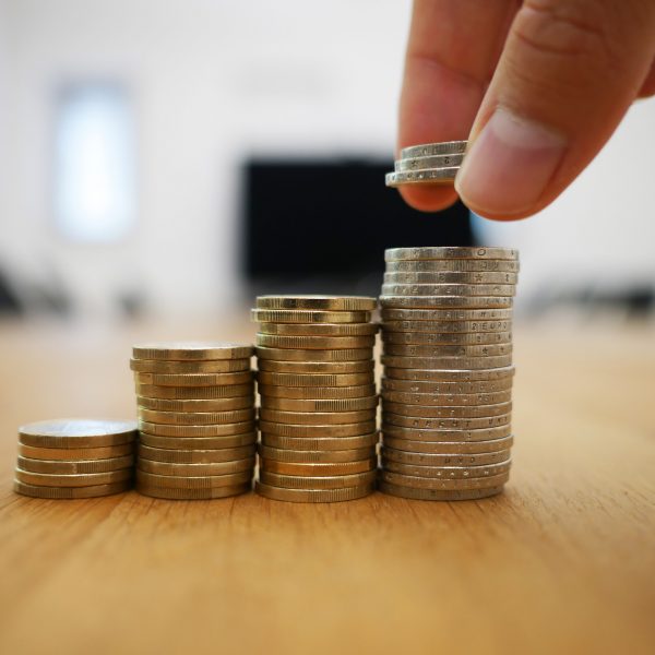 interest-4516075_1920